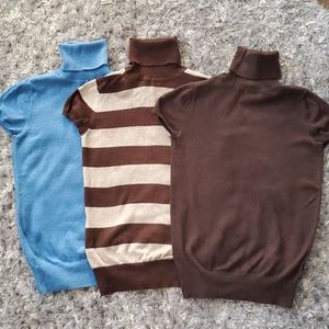 Turtle neck short sleeve sweater Gap xs blue only